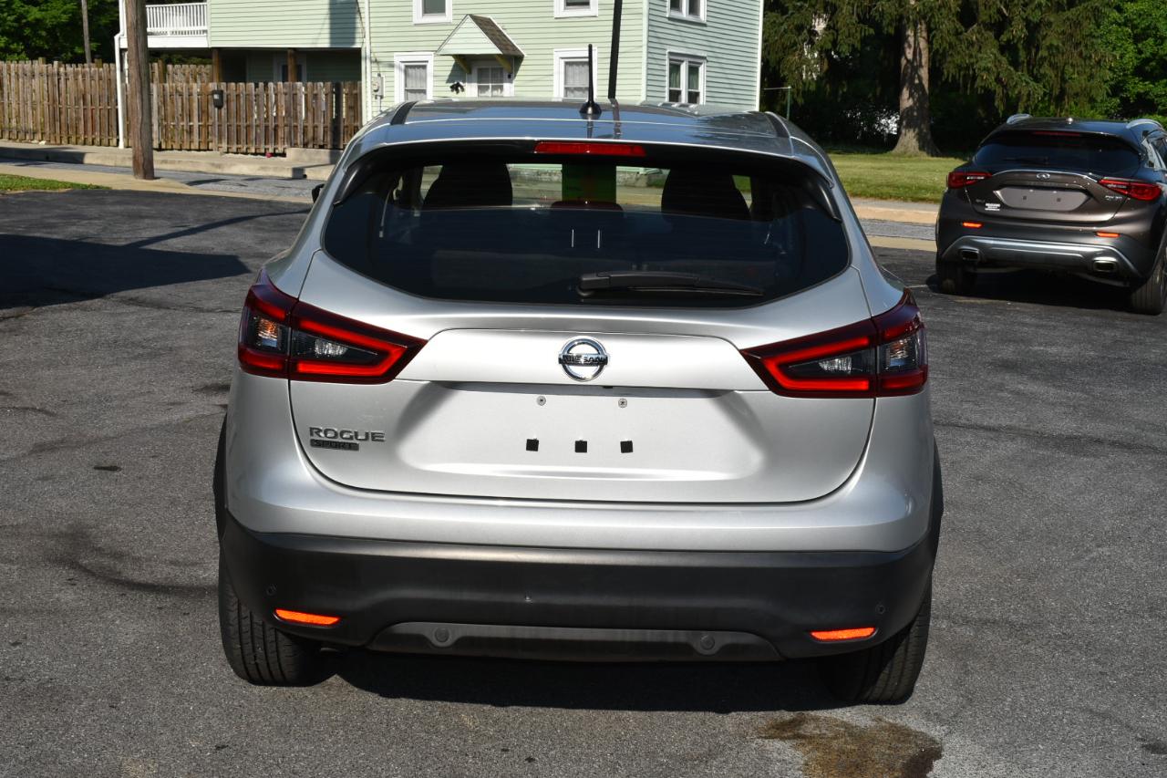 Nissan Rogue Sport S 4D SUV FWD 2021