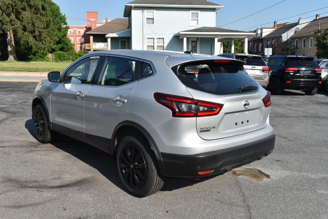 Nissan Rogue Sport S 4D SUV FWD 2021