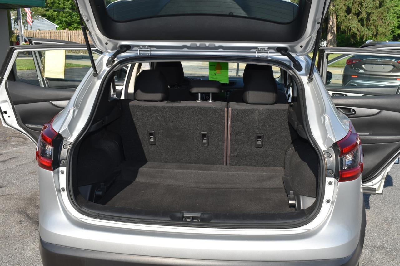 Nissan Rogue Sport S 4D SUV FWD 2021