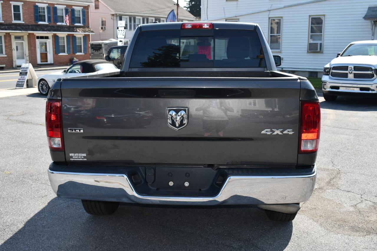 RAM 1500 Classic SLT 4x4 Crew Cab 5'7" Box 2019