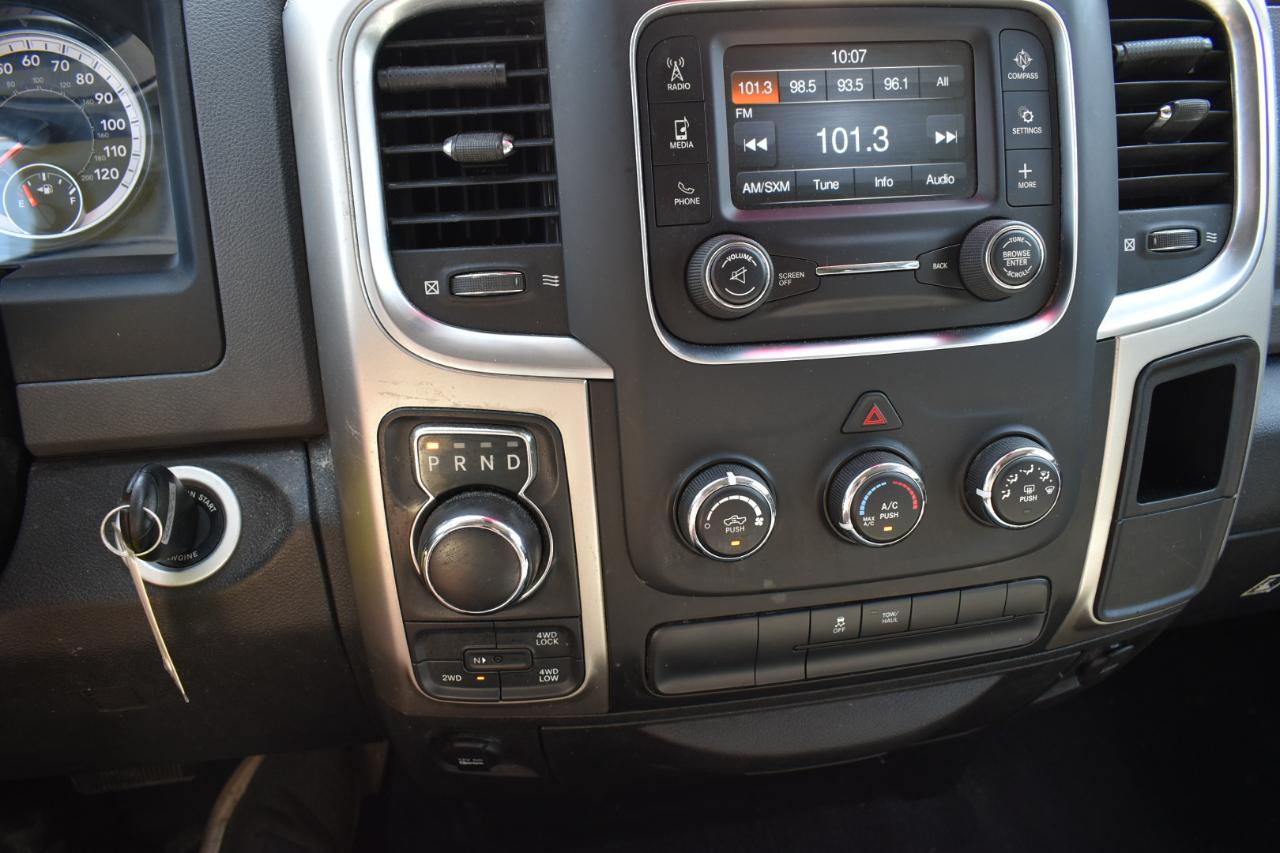 RAM 1500 Classic SLT 4x4 Crew Cab 5'7" Box 2019