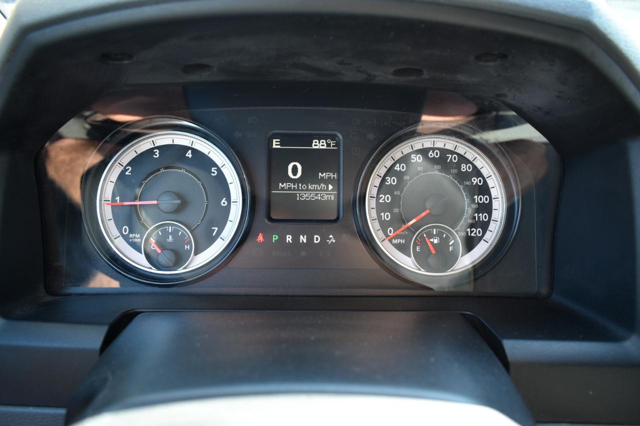 RAM 1500 Classic SLT 4x4 Crew Cab 5'7" Box 2019