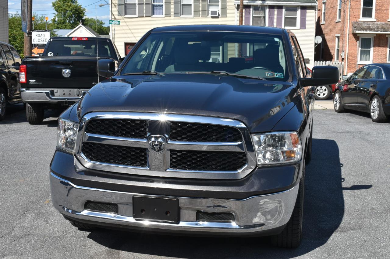 RAM 1500 Classic SLT 4x4 Crew Cab 5'7" Box 2019