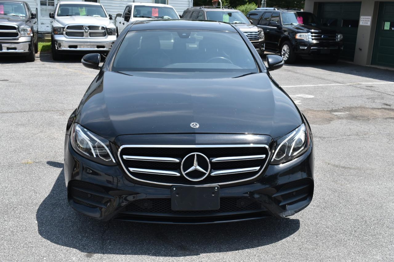 Mercedes-Benz E-Class E300 Luxury 4MATIC Sedan 2018
