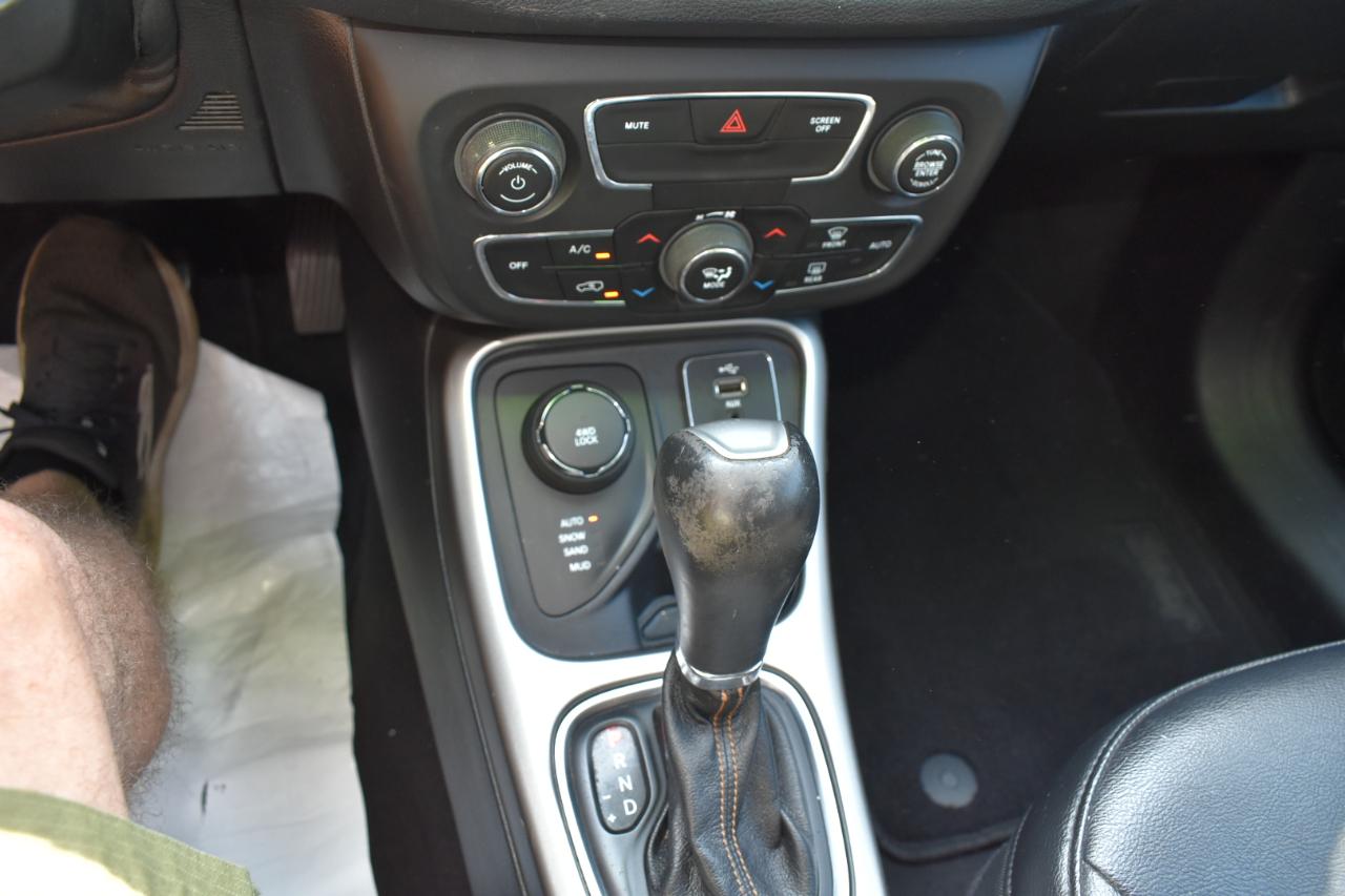 Jeep Compass Latitude 4D SUV 4WD 2017