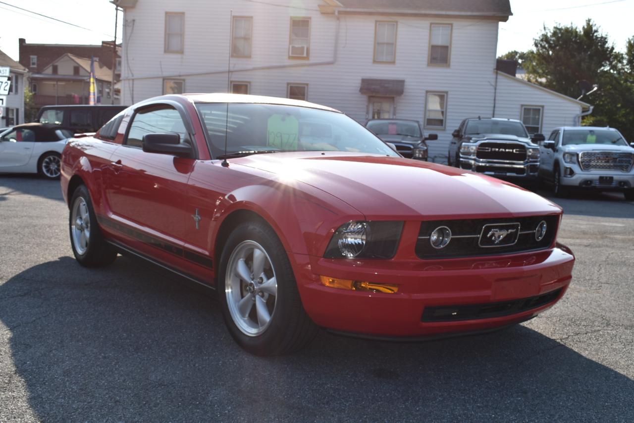 Ford Mustang V6 Deluxe Coupe 2008