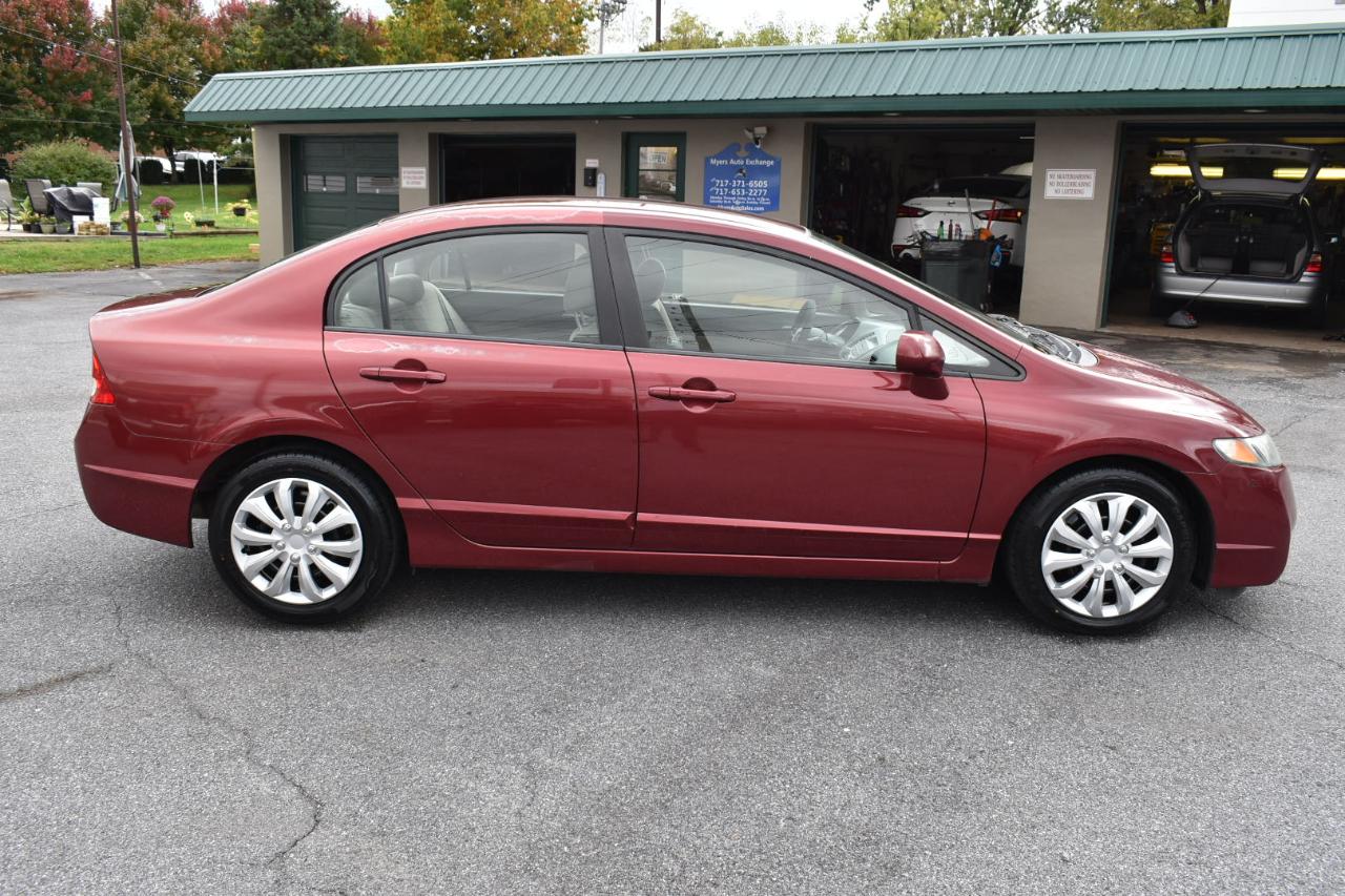 Honda Civic LX Sedan 5-Speed AT 2010