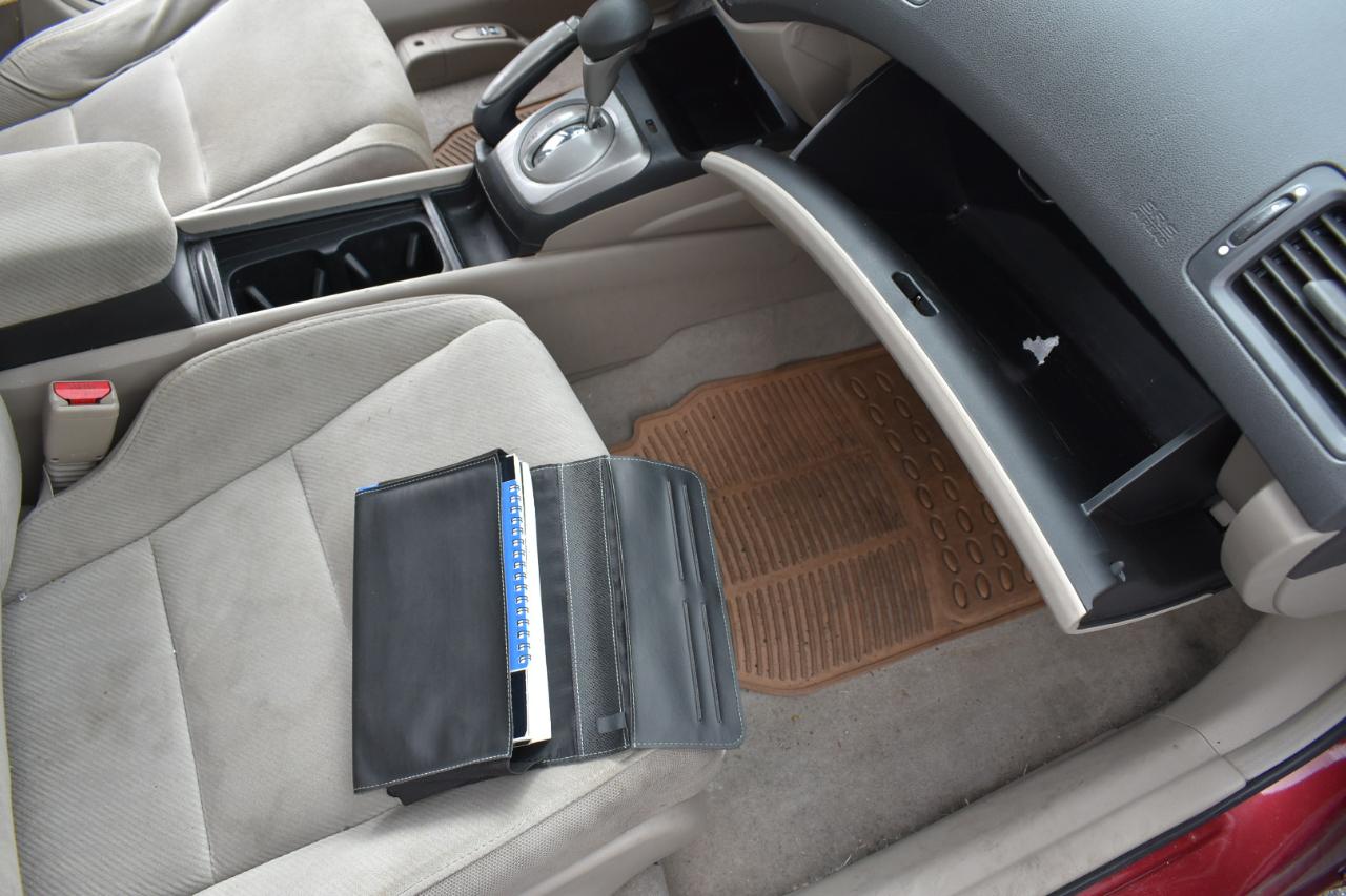 Honda Civic LX Sedan 5-Speed AT 2010