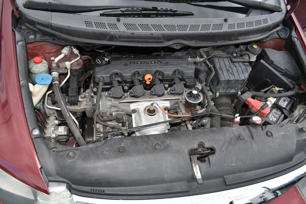 Honda Civic LX Sedan 5-Speed AT 2010
