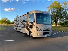 2015 Thor Motor Coach Hurricane  