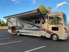 2015 Thor Motor Coach Hurricane  