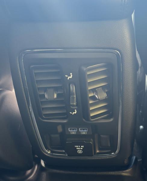 Jeep Grand Cherokee Limited 4WD 2021 Jeep Grand Cherokee Limited 4WD 2021