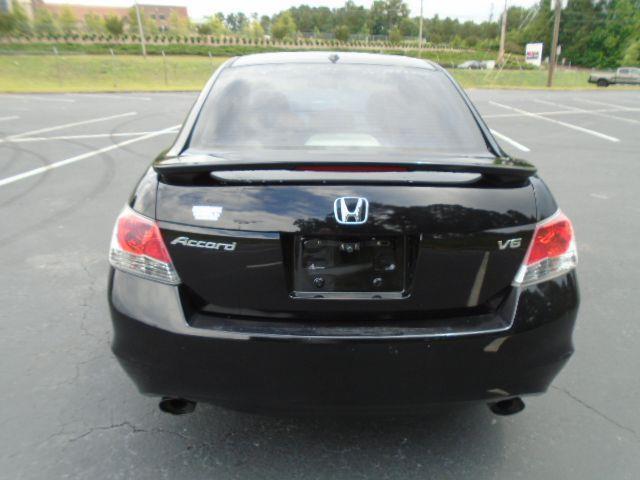 Honda Accord EX-L V-6 Sedan AT 2010