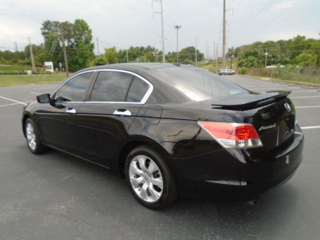 Honda Accord EX-L V-6 Sedan AT 2010