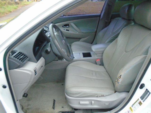 Toyota Camry LE V6 2008