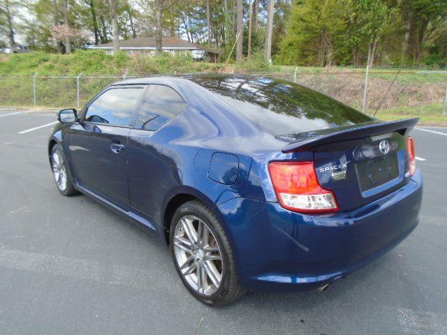 Scion tC Sports Coupe 6-Spd AT 2013