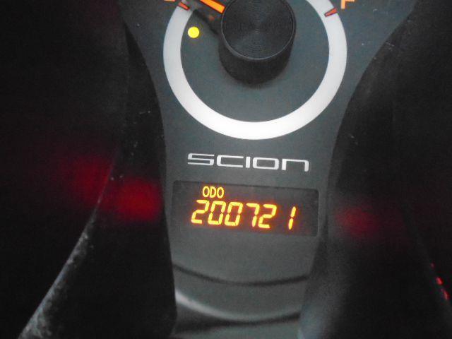 Scion tC Sports Coupe 6-Spd AT 2013
