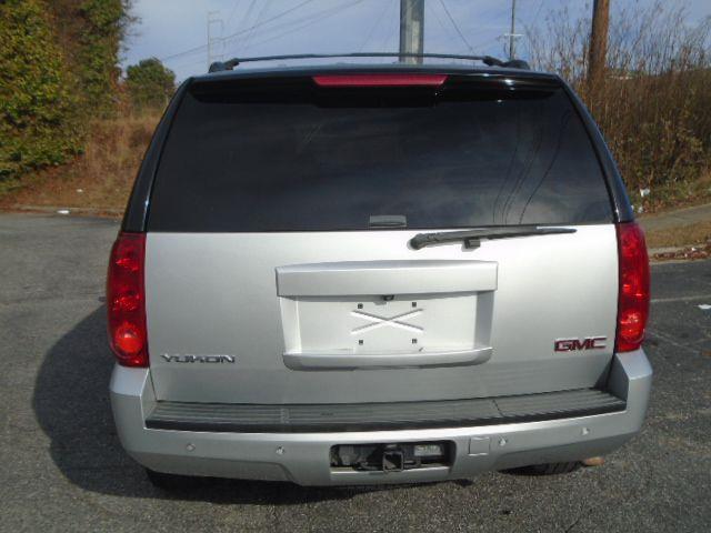 GMC Yukon SLT 4WD 2014