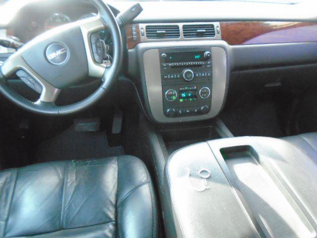 GMC Yukon SLT 4WD 2014