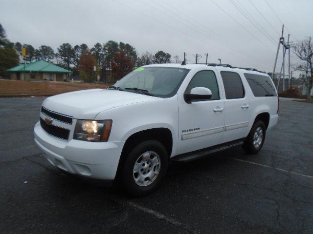 Chevrolet Suburban LS 1500 2WD 2011