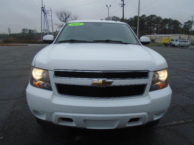 Chevrolet Suburban LS 1500 2WD 2011