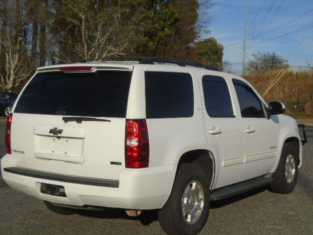 Chevrolet Tahoe LT 2WD 2011