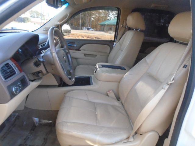 Chevrolet Tahoe LT 2WD 2011