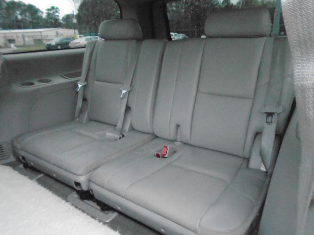 Chevrolet Suburban LTZ 1500 4WD 2012