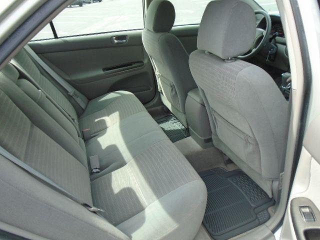 Toyota Camry LE 2005