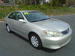 2005 Toyota Camry 