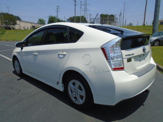 Toyota Prius Prius V 2010