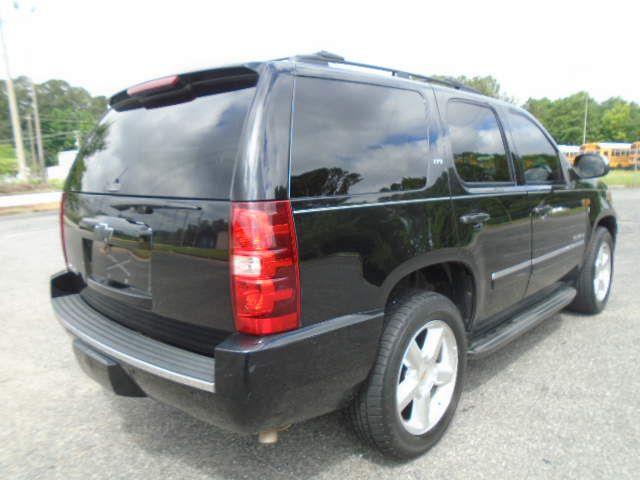 Chevrolet Tahoe LTZ 2WD 2009