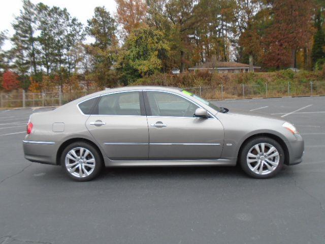 Infiniti M 35 4WD 2008