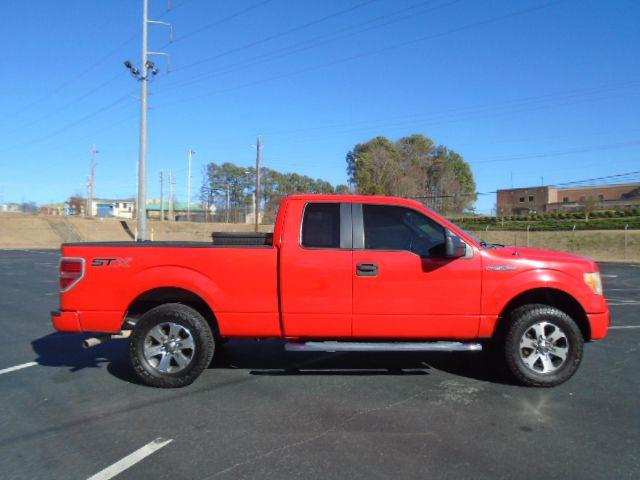 Ford F-150 XL SuperCab 8-ft. Bed 2WD 2014