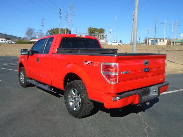 Ford F-150 XL SuperCab 8-ft. Bed 2WD 2014