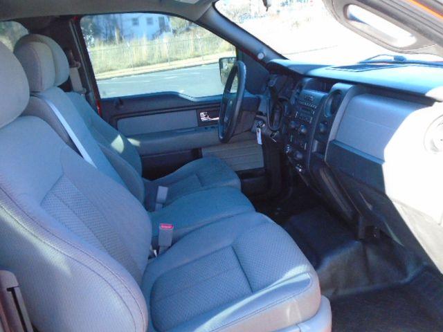 Ford F-150 XL SuperCab 8-ft. Bed 2WD 2014
