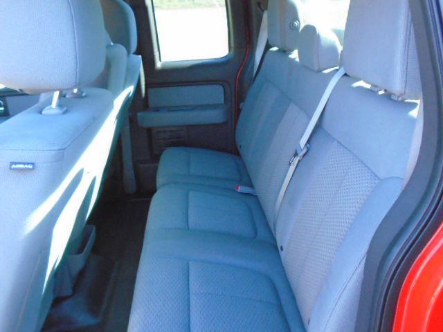 Ford F-150 XL SuperCab 8-ft. Bed 2WD 2014