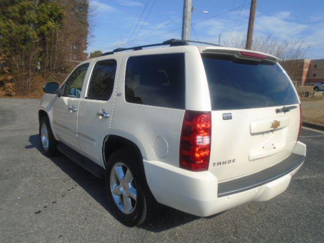 Chevrolet Tahoe LTZ 4WD 2013