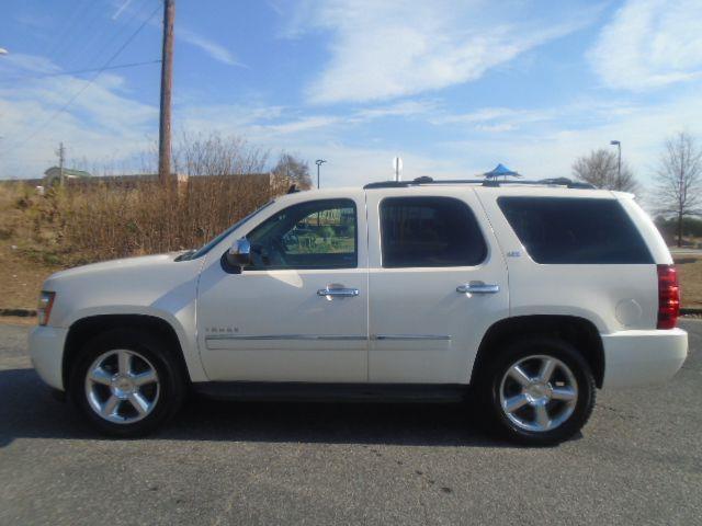 Chevrolet Tahoe LTZ 4WD 2013