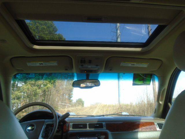 Chevrolet Tahoe LTZ 4WD 2013