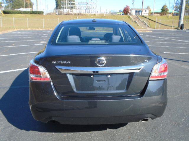 Nissan Altima 2.5 2015