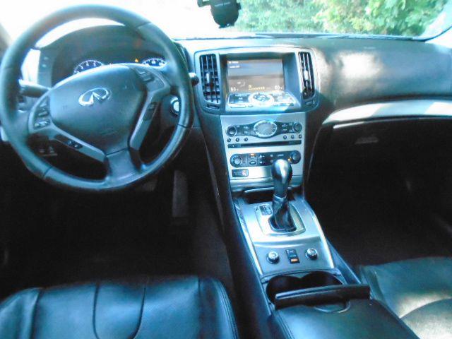 Infiniti G Sedan G37x AWD 2010