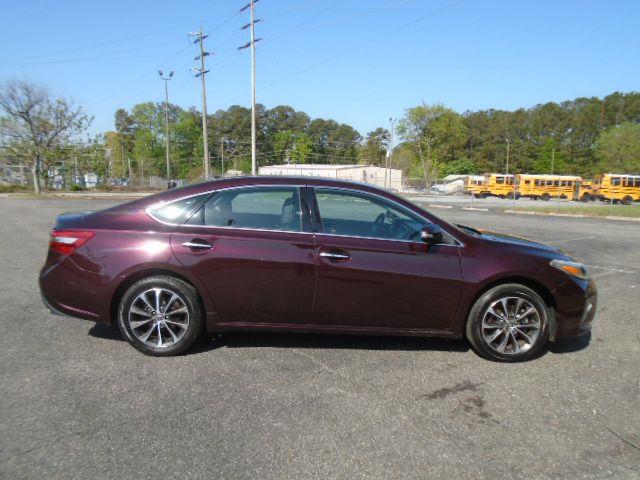 Toyota Avalon XLE 2018