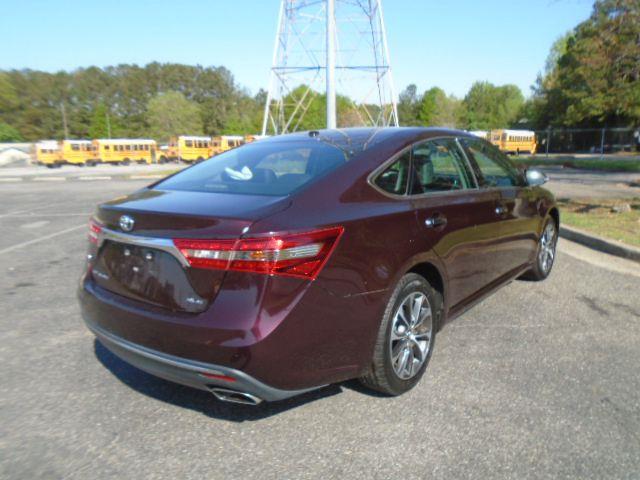 Toyota Avalon XLE 2018