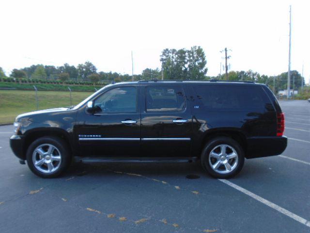 Chevrolet Suburban LTZ 1500 2WD 2012
