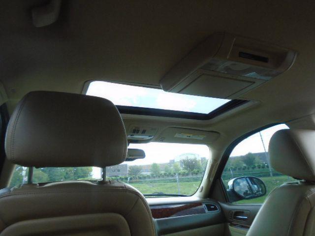 Chevrolet Suburban LTZ 1500 2WD 2012