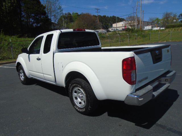 Nissan Frontier S King Cab 2WD 2013