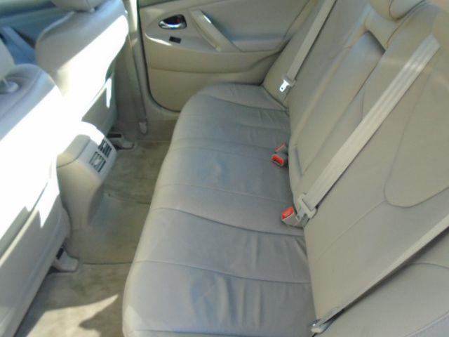 Toyota Camry Hybrid Sedan 2007