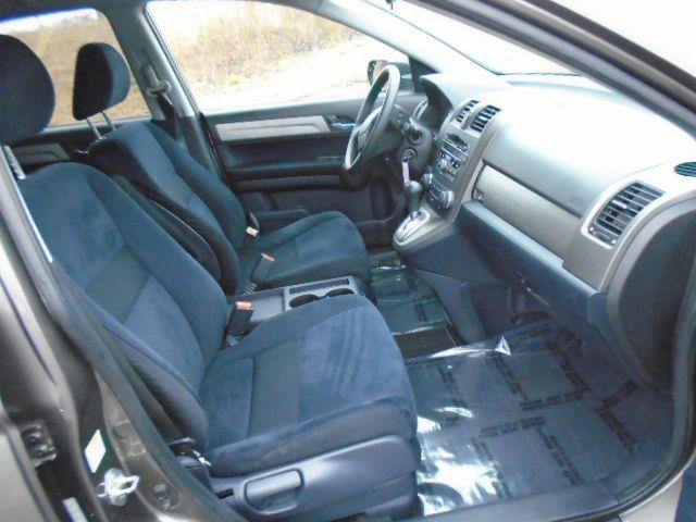 Honda CR-V SE 2WD 5-Speed AT 2011