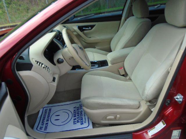 Nissan Altima 2.5 2013